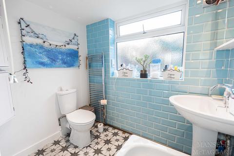 68 West Street, Crawley, RH11 8AW
