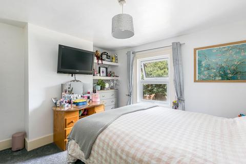 68 West Street, Crawley, RH11 8AW