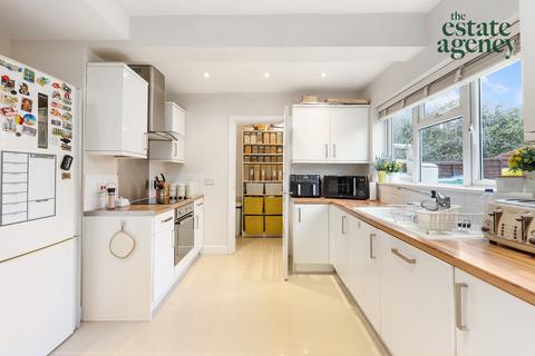 43 Colvin Gardens, Chingford, London, E4 6PF