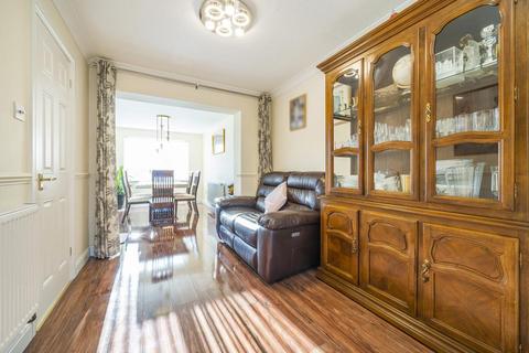 8 Cromwell, Freshbrook, Swindon, SN5 8LZ
