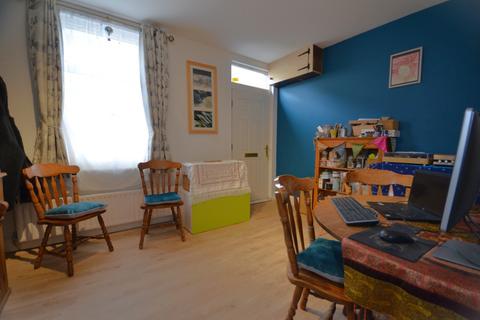 7 John Street, Tiverton, EX16 5JP