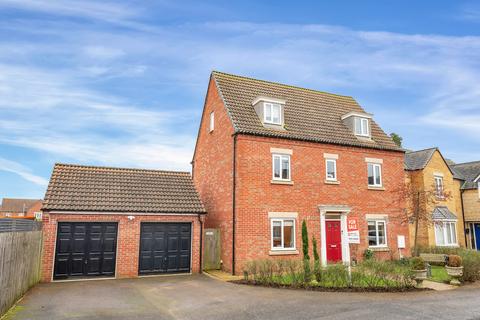 5 bedroom detached house for sale, Bracken Close, Barleythorpe