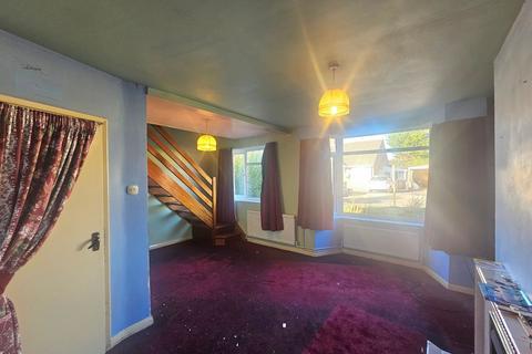 10 Lockwood Close, Northampton, NN2 7SS