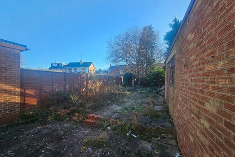 10 Lockwood Close, Northampton, NN2 7SS