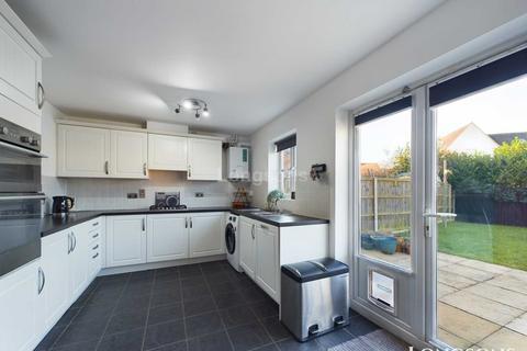 4 bedroom townhouse for sale, Langridge Circle, Watlington