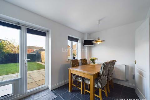 4 bedroom townhouse for sale, Langridge Circle, Watlington