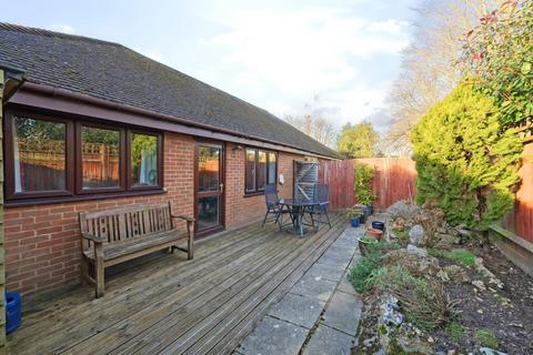 1 bedroom bungalow for sale, Henley on Thames,  Oxfordshire,  RG9