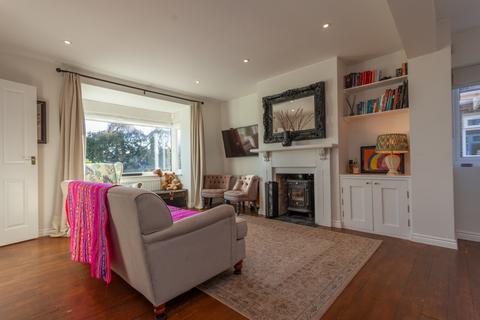 63 Barton Road, Woodbridge, IP12 1JH