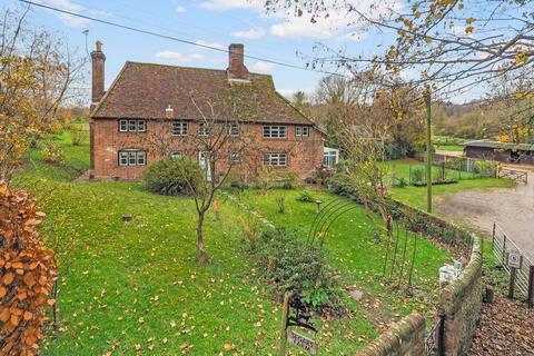 7 bedroom farm house for sale - Segars Lane Twyford Winchester, Hampshire, SO21 1QJ