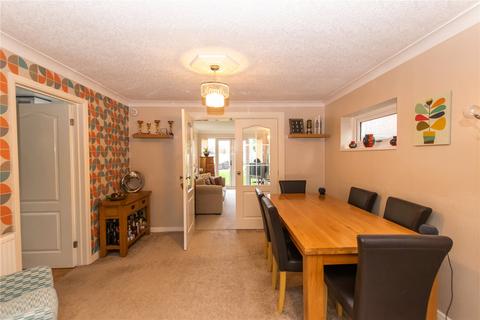 10 Chadwell Springs, Waltham, Grimsby, DN37 0UU