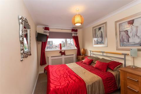 10 Chadwell Springs, Waltham, Grimsby, DN37 0UU
