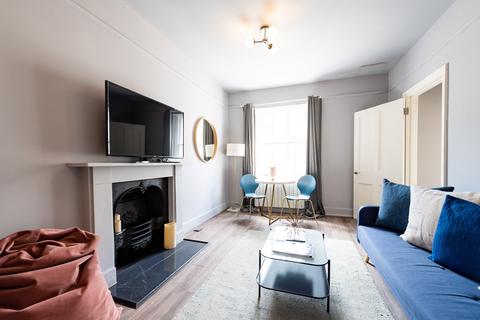 Studio to rent, Devonshire Terrace (8), Paddington, London, W2