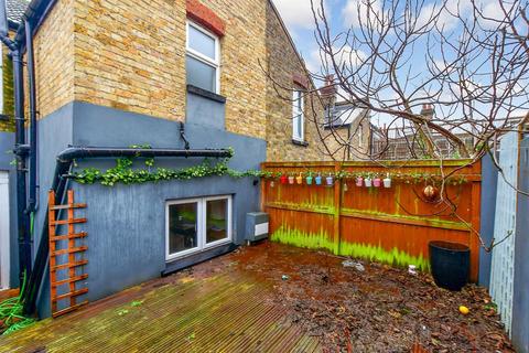 2 bedroom semi-detached house for sale, Dundonald Road, Broadstairs, Kent