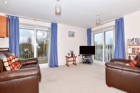 2 bedroom apartment for sale, The Lakes, Larkfield, Kent