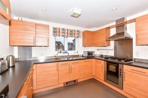 2 bedroom apartment for sale, The Lakes, Larkfield, Kent