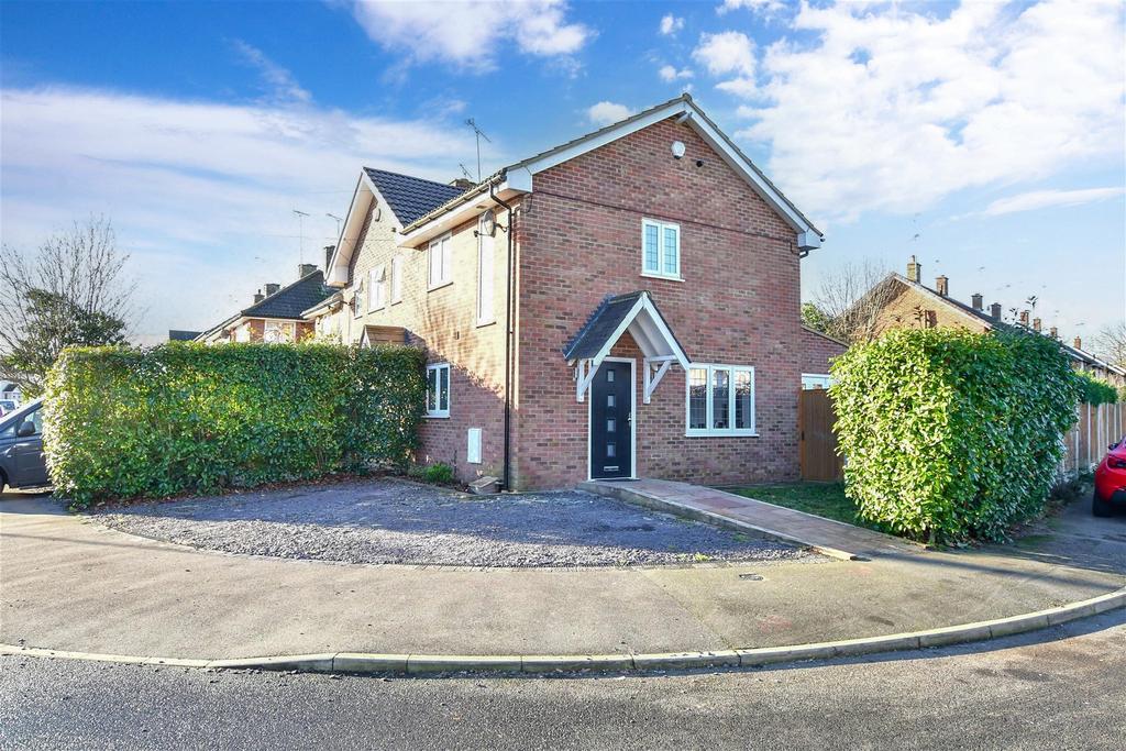 Thrift Green, Brentwood, Essex 2 bed end of terrace house for sale £