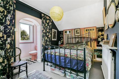 3 bedroom bungalow for sale - Kempton Avenue, Sunbury-on-Thames, Surrey, TW16