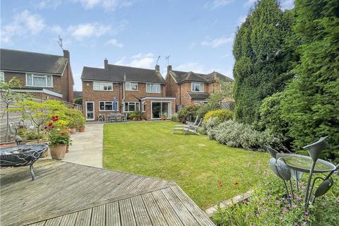 3 bedroom detached house for sale, Brackenwood, Sunbury-on-Thames, Surrey, TW16