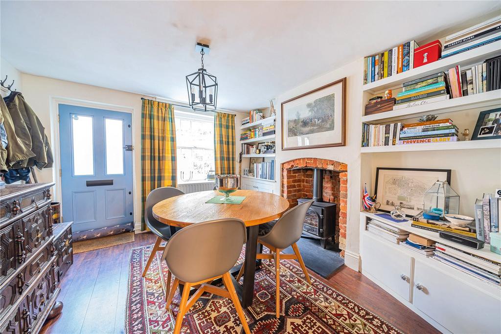 Six Bells Lane, Sevenoaks, Kent 2 bed end of terrace house for sale £