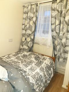 undefined, Mona Road, London, SE15