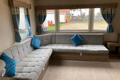 3 bedroom holiday park home for sale, North Sea Lane, Cleethorpes, Humberston, Grimsby DN36