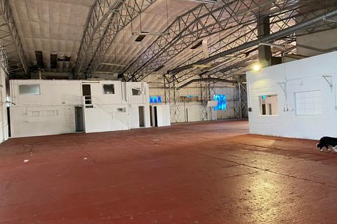 Distribution warehouse to rent, Glenrothes, Dunfermline KY12
