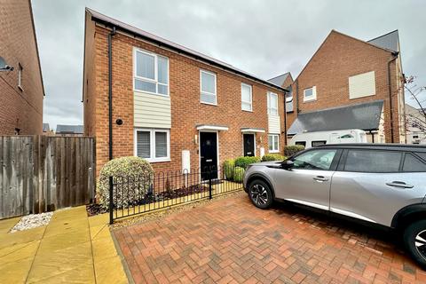 3 bedroom semi-detached house to rent, Simford Way, Milton Keynes MK8