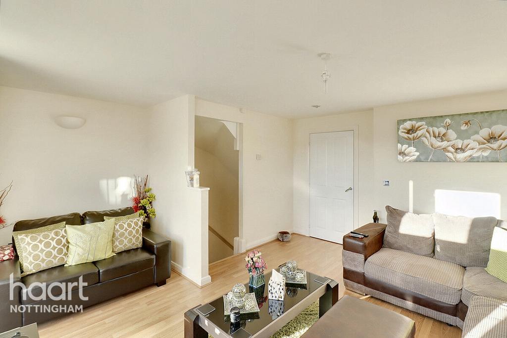 Close, Nottingham 4 bed townhouse for sale £240,000