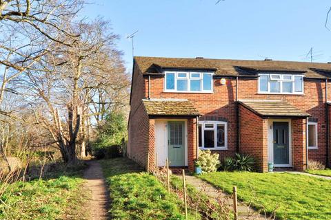 12 Gravett Close, Henley-on-thames, RG9 1XW