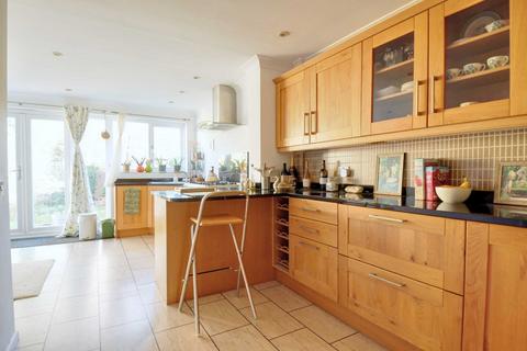 12 Gravett Close, Henley-on-thames, RG9 1XW