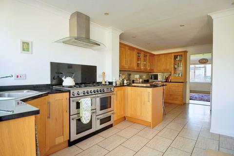 12 Gravett Close, Henley-on-thames, RG9 1XW