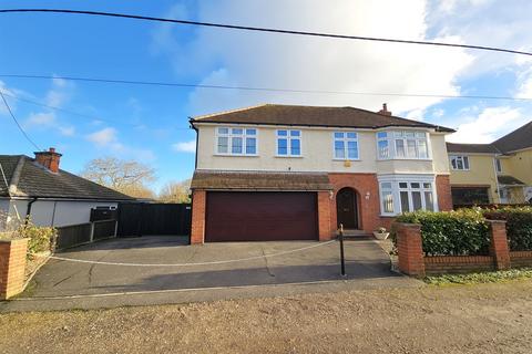 5 bedroom detached house for sale, Valley Road, Braintree, CM7