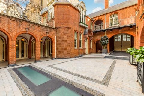 7 bedroom house for sale, Brick Street, London W1J