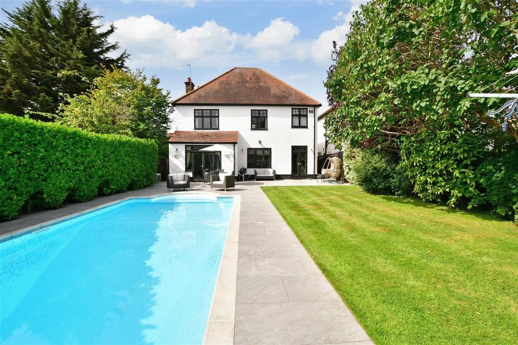 Chestnut Walk, Woodford Green, Essex 4 bed detached house for sale £