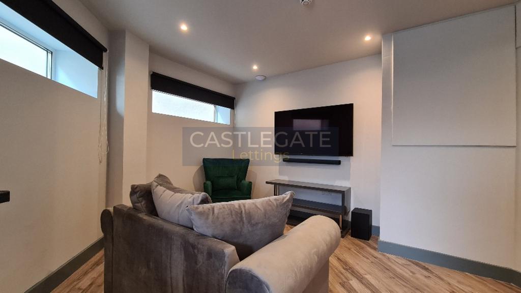 Room 81, 82 Renaissance Works, 105 New Street, Hud
