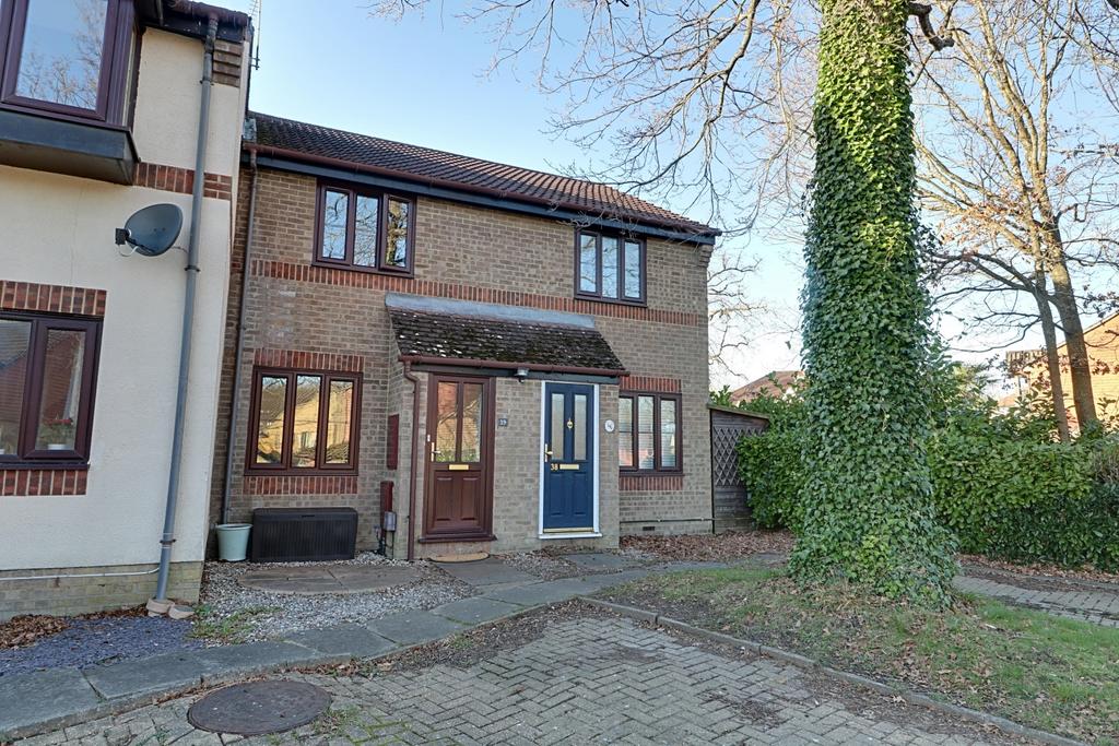 Meadowland, Chineham, Basingstoke, Hampshire, RG24 2 bed terraced house