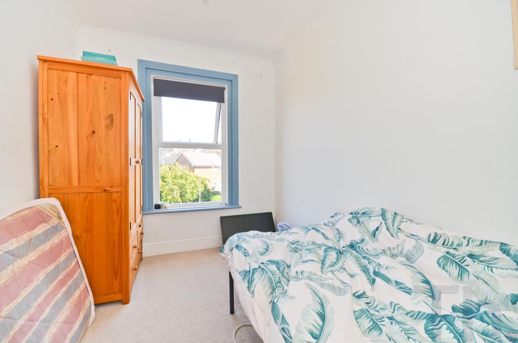 Bedroom 2.JPG