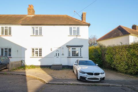 3 bedroom semi-detached house for sale - Ripon Close, Guildford, Surrey, GU2