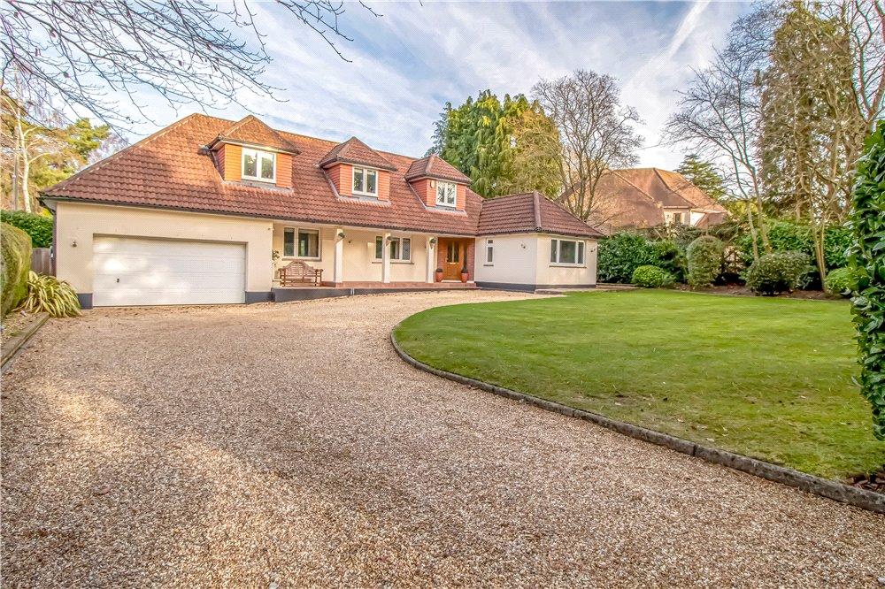 Ferndown, Dorset, BH22 4 bed detached house for sale £1,000,000