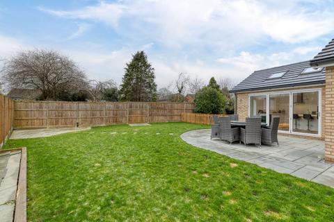 3 bedroom bungalow for sale, Franklins Road, Stevenage, Hertfordshire, SG1