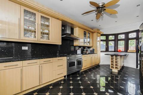 6 bedroom detached house for sale - Spring Grove Road , Hounslow, Isleworth , ., TW7 4BJ