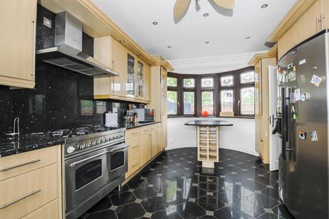 6 bedroom detached house for sale - Spring Grove Road , Hounslow, Isleworth , ., TW7 4BJ