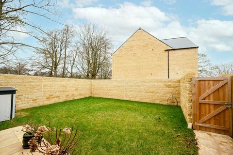 3 bedroom end of terrace house for sale, New Wellington Court, Upper Rissington, GL54