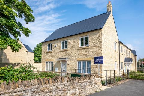 3 bedroom end of terrace house for sale, New Wellington Court, Upper Rissington, GL54