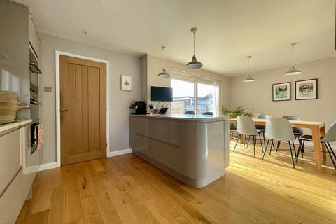 61 Burrator Drive, Exeter, EX4 2EW