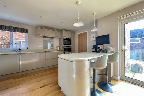 61 Burrator Drive, Exeter, EX4 2EW