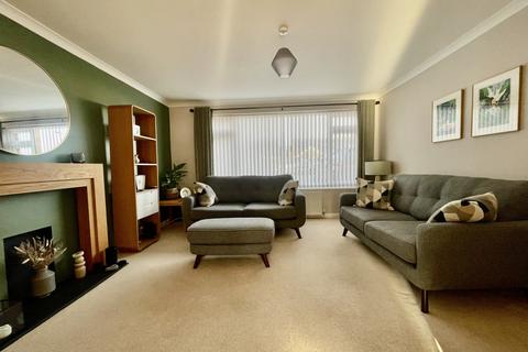 61 Burrator Drive, Exeter, EX4 2EW