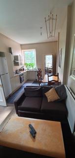 4 bedroom flat share to rent, 1202L – Spottiswoode Street, Edinburgh, EH9 1DQ