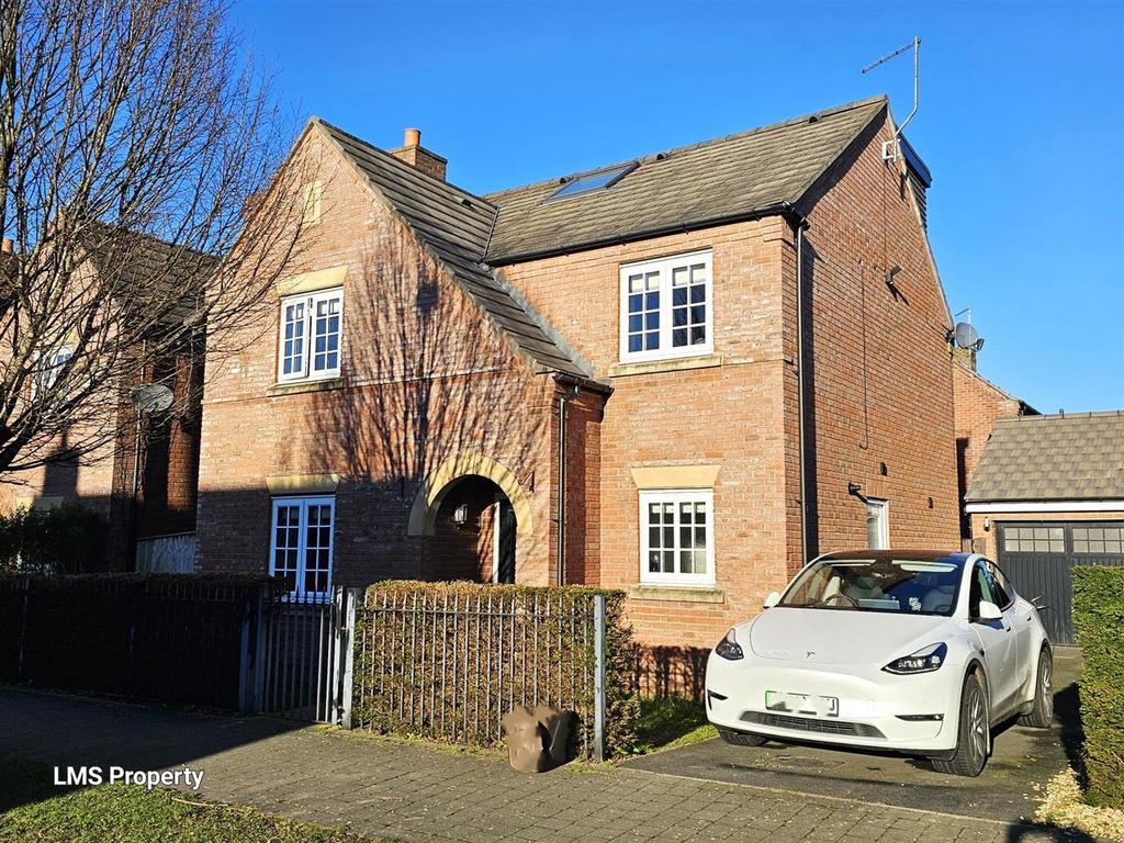 Armitage Way, Winnington Village, Northwich 5 bed detached house for