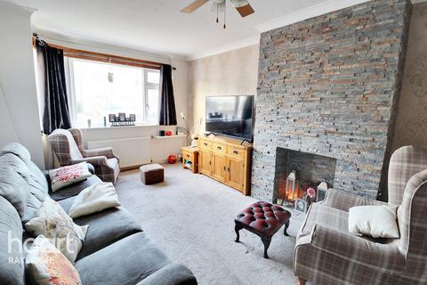 32 Brendon Way, Westcliff-on-sea, SS0 0JF